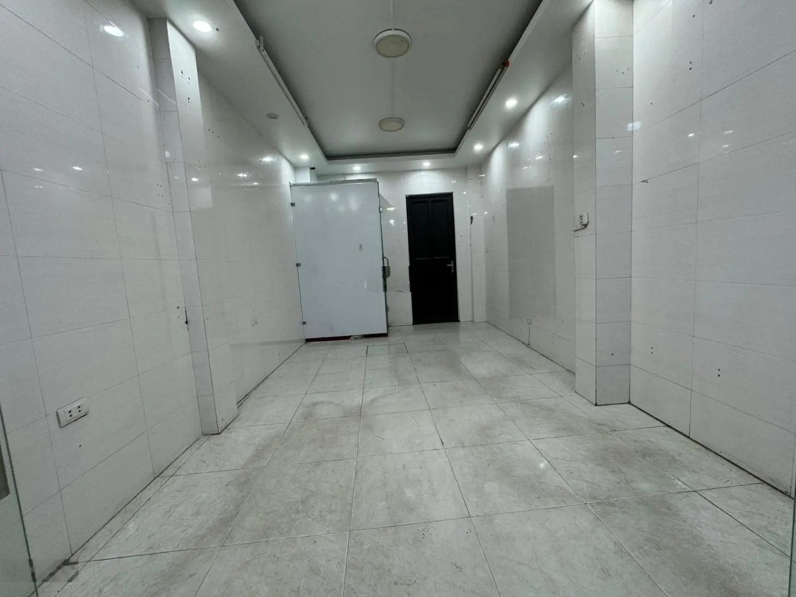 Bán nhà kinh doanh mặt ngõ Văn Chương - Đống Đa, nhà 2 mặt ngõ, 2 mặt tiền cực hiếm, nhà 5t dt 43m2