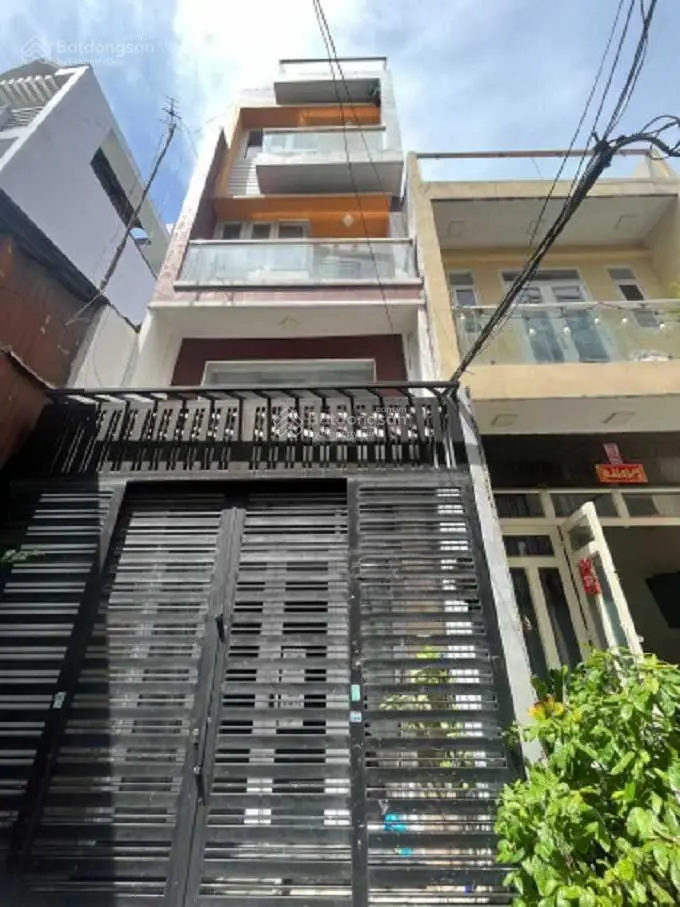 Bán nhà hạ chào 4.9 tỷ, đường 3/2, P11, Q10, 86m2, 4 tầng, nở hậu