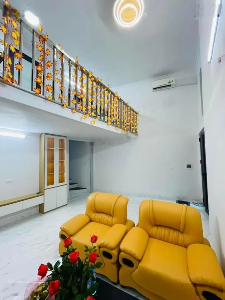 Hiếm có, ngõ nông Cự Lộc - Thanh Xuân - Hà Nội, DT : 37m2 x 5 Tầng - MT: 4m / giá : 6,15 tỷ