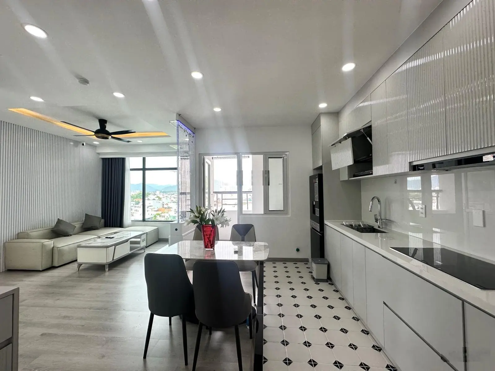 HÀNG HIẾM 2 PHÒNG NGỦ ĐỀU CÓ VIEW , CĂN GÓC CỰC THOÁNG MÁT