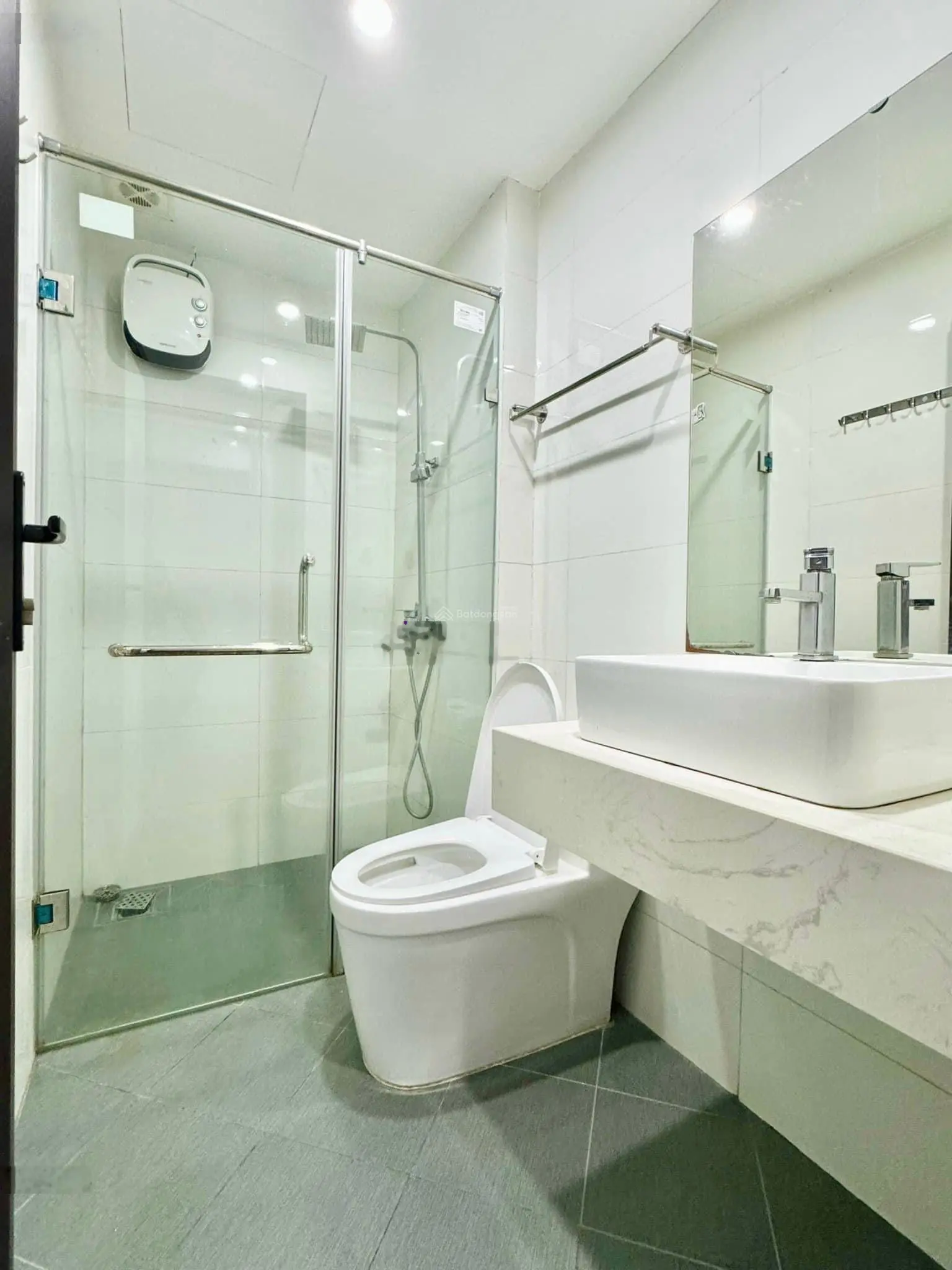 Định công thượng nhà mới fuul nội thất 36 m -5 tầng chỉ 6.5 tỷ