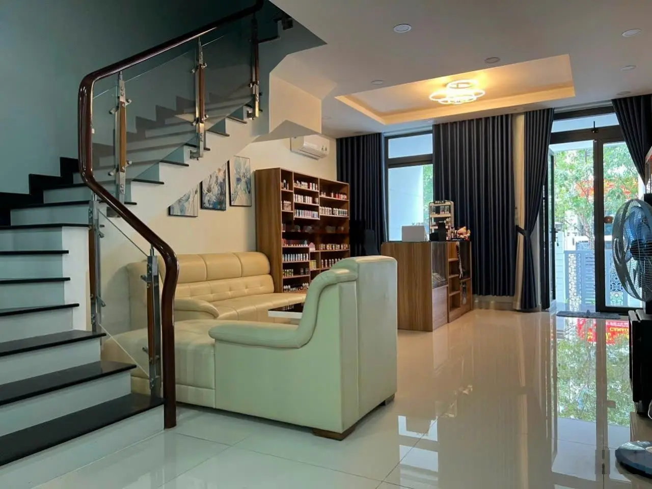 Căn giá tốt nhất Vạn Phúc - 5x20m - hầm 4 tầng - Full nội thất đẹp - Có sẵn sổ hồng