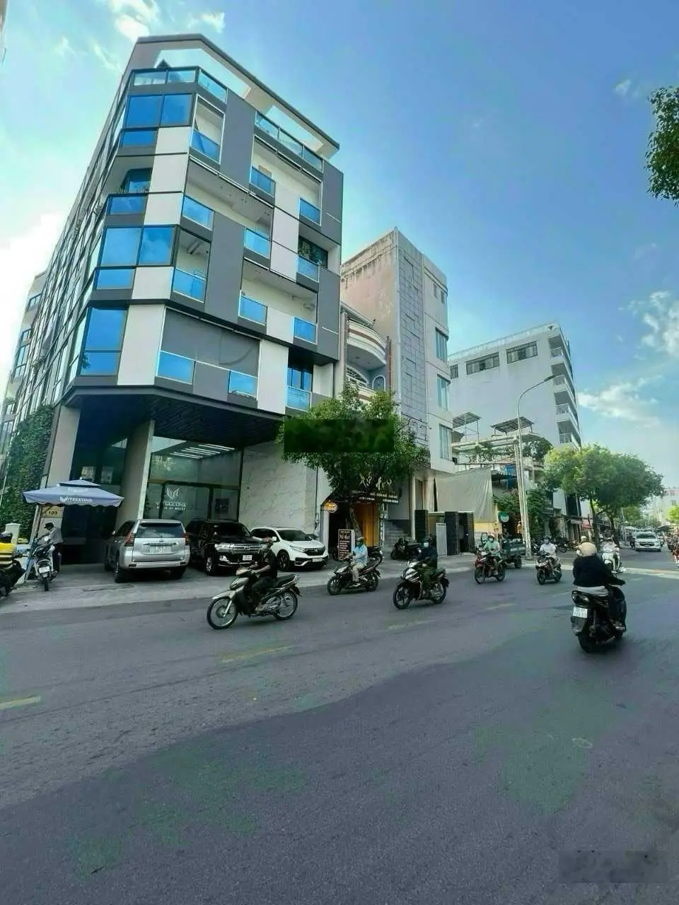 Diện tích lý tưởng-18x26m-HĐT 200tr/th-tuyến đường ngay Trần Quốc Thảo-3 tầng-giá bán 120 tỷ TL