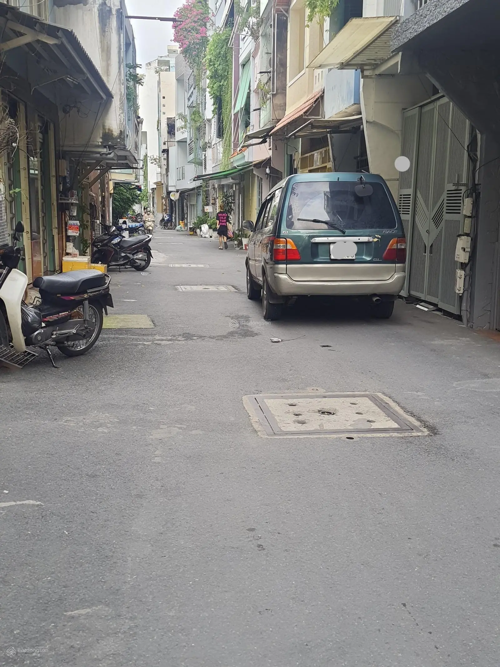 4x30m, 6 lầu, HĐ thuê 160tr, CHDV hẻm 6m Hoàng Sa, gần cầu Công Lý, giá 26.5 tỷ