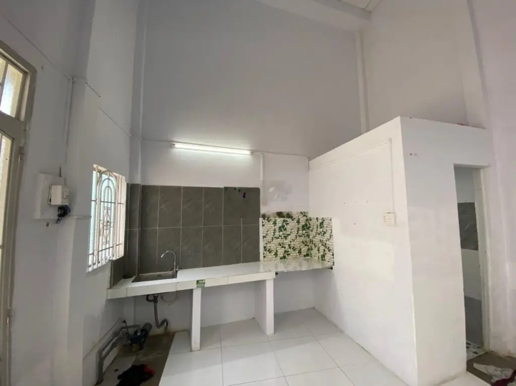 BÁN NHÀ 2 TẦNG , LÔ GÓC, ĐỐI DIỆN GIGAMAL, 44M, 3 TỶ.