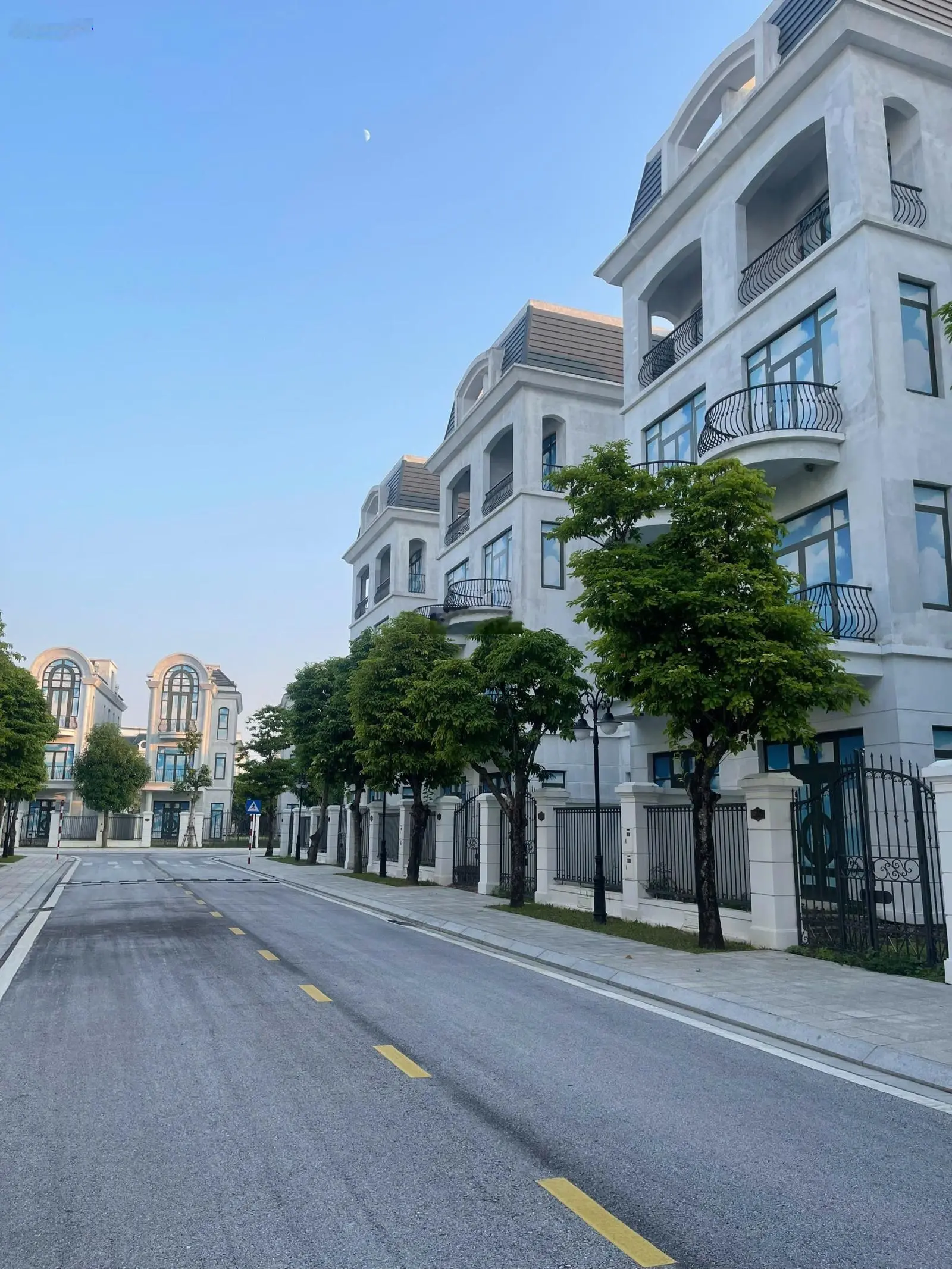 Chính chủ bán căn biệt thự đơn lập phân khu mẫu đơn Vinhomes Star City Thanh Hóa