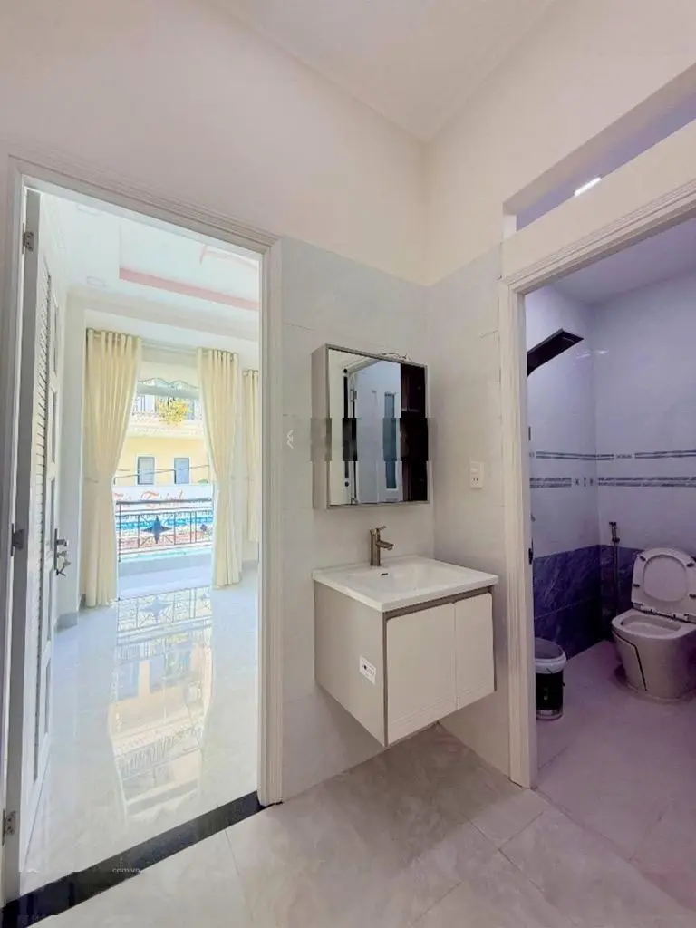 Bán gấp nhà riêng Miếu Bình Đông, BTân, 42m2, 2 tầng mới đẹp, hẻm xe hơi 5m thông, nhỉnh 4 tỷ.