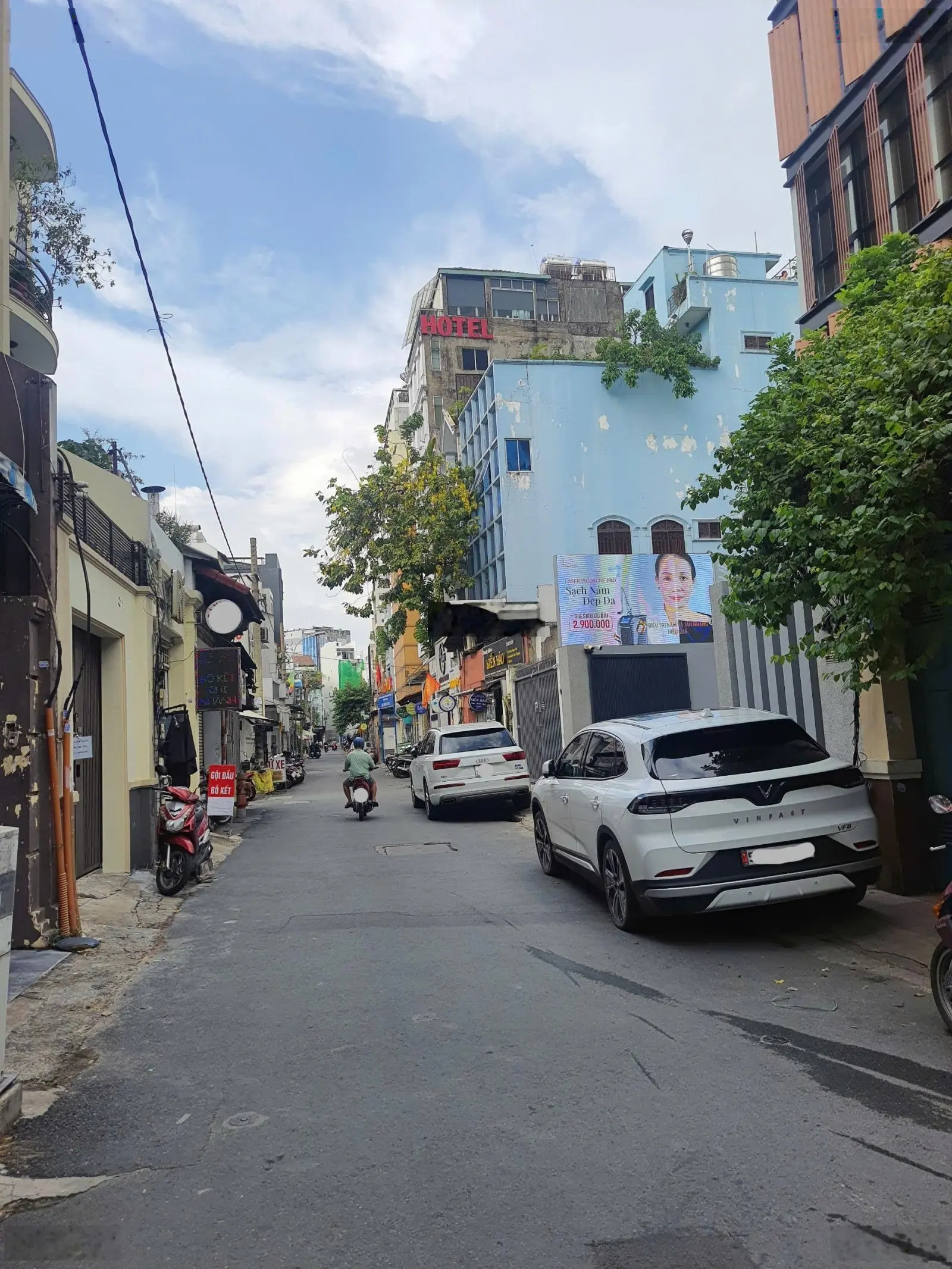 4x18.5m, xây dựng 5 lầu, Nhà C4 hxh 6m Hai Bà Trưng, gần nhà thờ Tân Định, Bán 15.5 tỷ