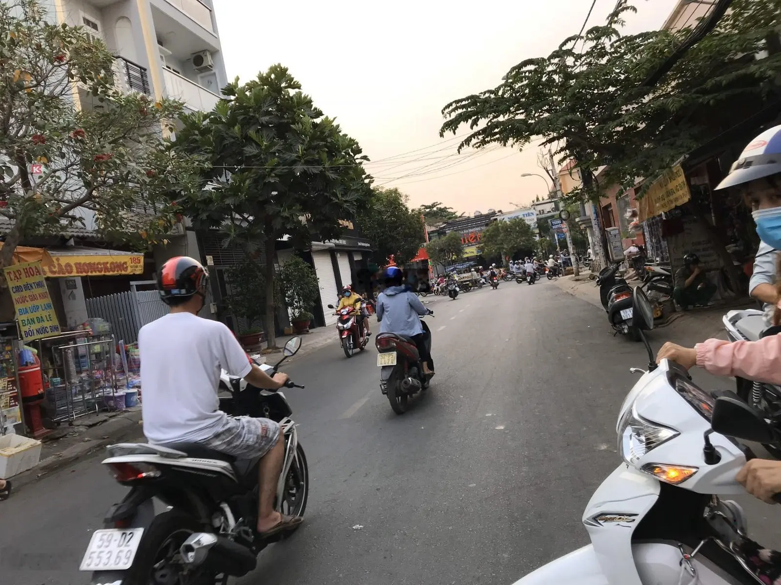 Bán nhà mặt tiền đường Nguyễn Hữu Tiến, diện tích 6,6mx24m, 1 lầu, vị trí đẹp, gần ĐH Công Thương