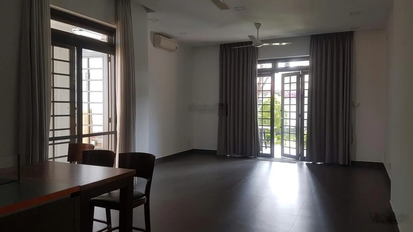 Biệt thự sân vườn siêu đẹp giá tốt Thảo Điền 14m 28m trệt lầu chỉ 54 tỷ