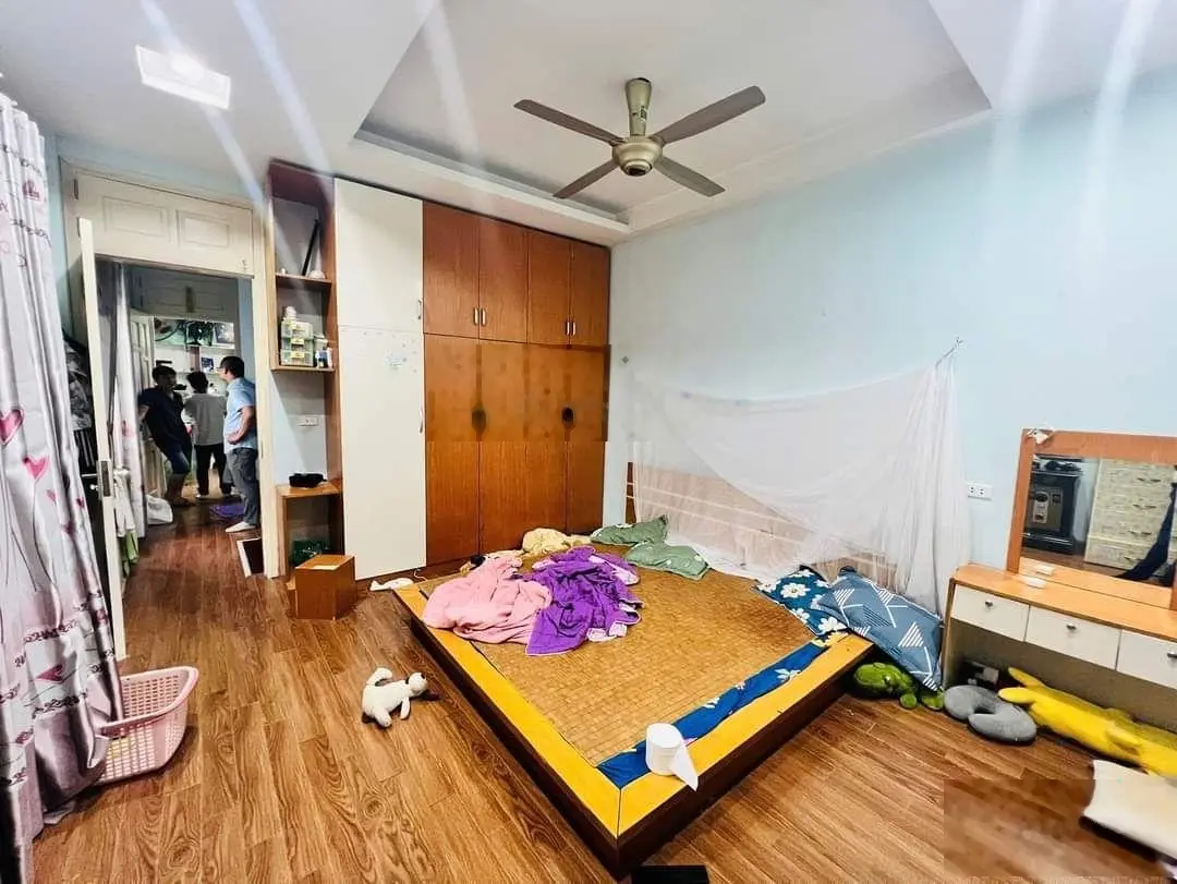 Bán nhà lô góc Phú Đô - Nam Từ Liêm 50m2, Ô tô vào nhà, KD đỉnh. Giá 9.5 tỷ