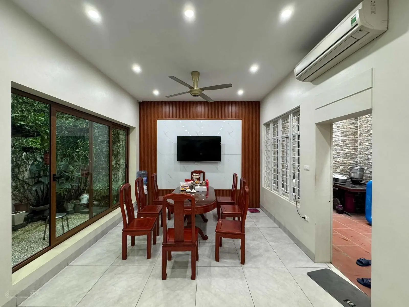 Bán nhà 3 tầng - 153m2 - MT 6m15