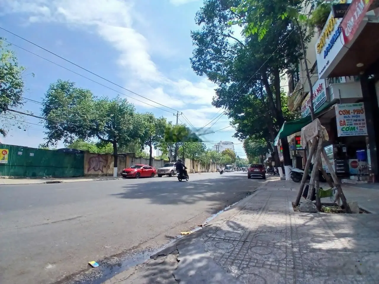 Bán nhà đang kinh doanh tốt tại đường hoàng diệu, nha trang. cách biển 400m diện tích: 108,6 m