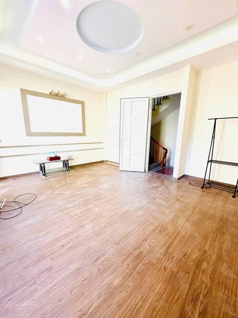 Bán nhà lô góc - ô tô đỗ cửa - ngoại giao đoàn - xuân la - xđ - tây hồ 38m x 5 tầng - giá hơn 8 tỷ.
