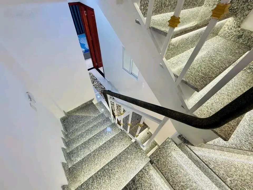 Giảm giá cực tốt căn nhà Lê hồng Phong - Phường 10 - Quận 10, giá 3TỶ380/78,4m2, đang cho thuê 24tr
