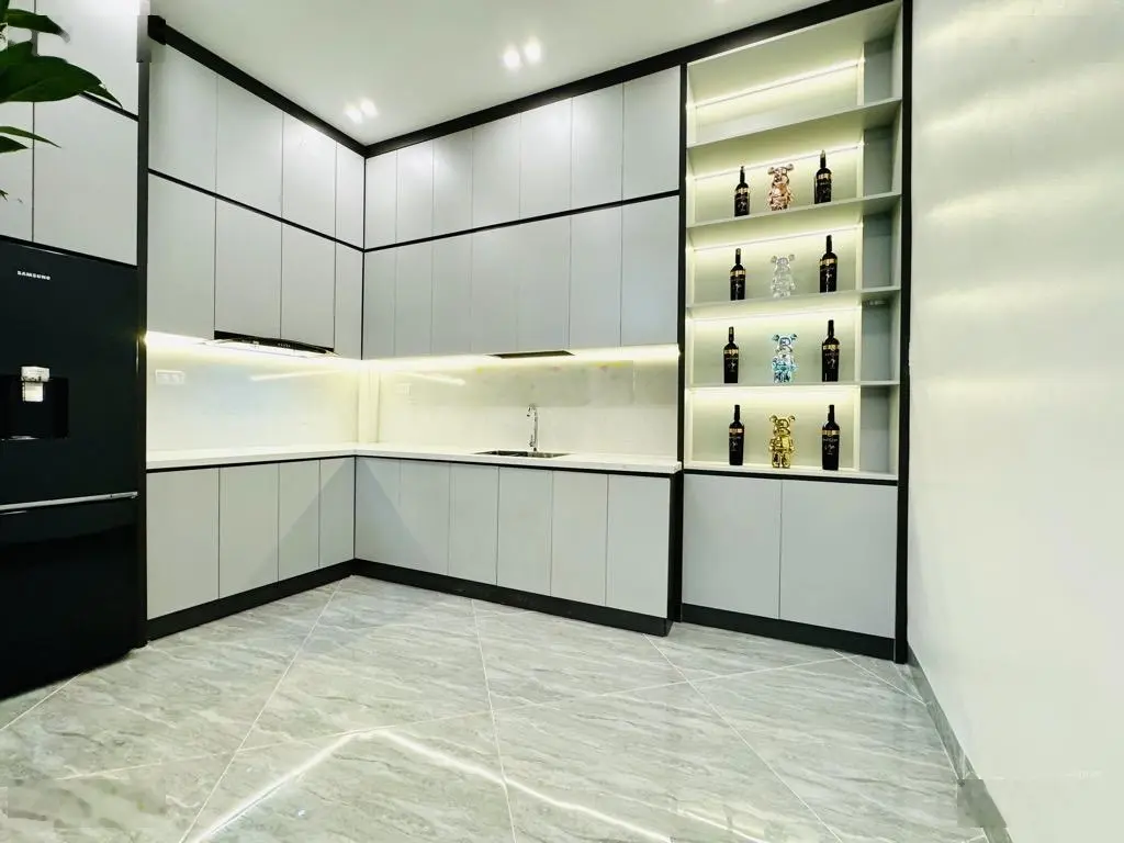 Nhà siêu hiếm, Ngọc Khánh, Ba Đình 38m2 x 4tầng, ngõ to rộng KD, lô góc 2thoáng, giá 8, x tỷ