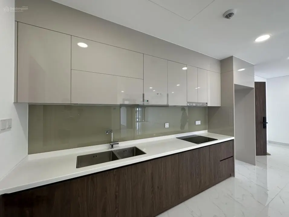 Cần bán nhanh căn Celadon City khu Diamond Brilliant 112m2 2PN + .. + 2WC. LH 0989 076 ***