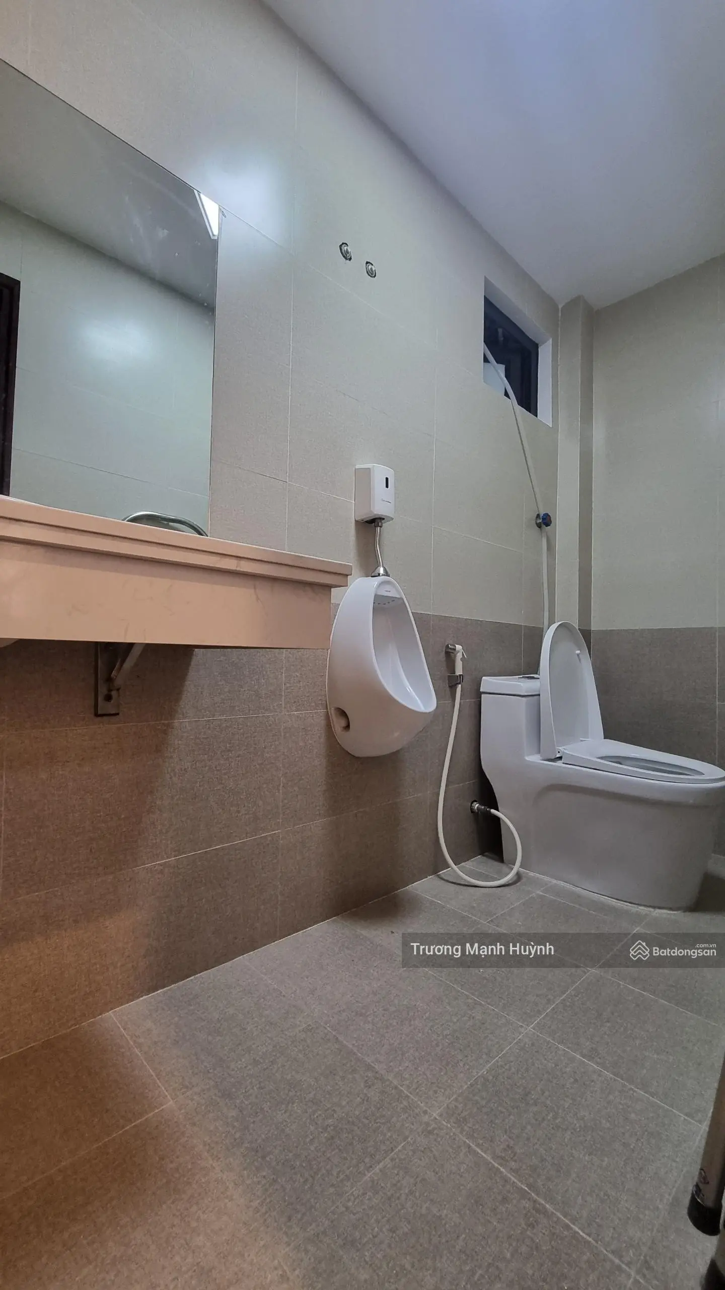 Nhà 5T chào 9,78 tỷ ô tô vào ngõ 34 Trần Bình full NT mới 100% sát Nguyễn Hoàng HTr bank 0983 650 ***