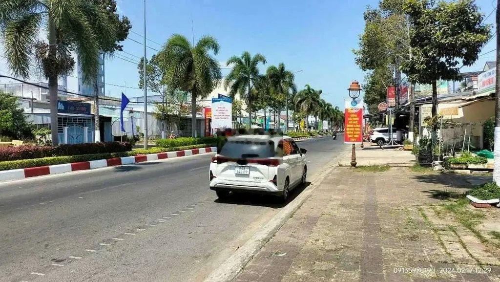 BÁN ĐẤT ĐẸP, 2 MẶT TIỀN ĐƯỜNG LỚN VÕ VĂN KIỆT- TRẦN PHÚ, TP BẠC LIÊU