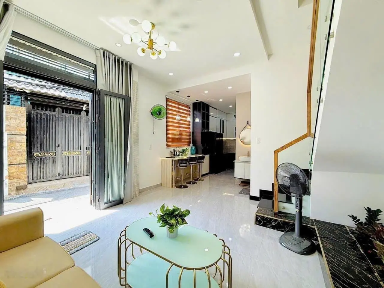 Nhà mới 3 tầng hẻm xe hơi thông Lê Văn Thọ, P11, Gò Vấp, nhà 44m2 giá chỉ 4,350 tỷ. Liên hệ ngay