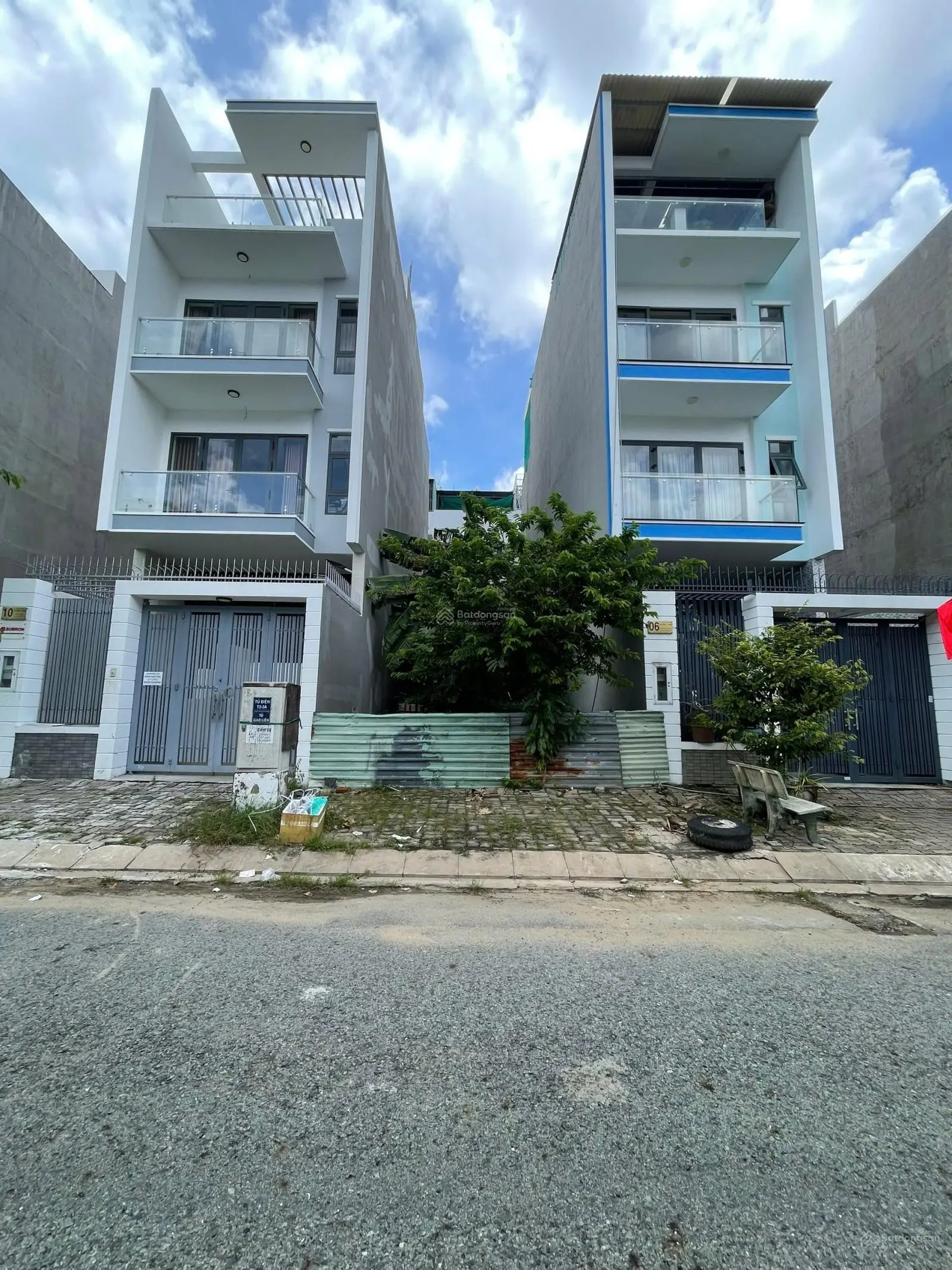Cần bán nhà phố Dương Hồng 5x20m (hầm - 3 tầng), nhà thô giá 10,8tỷ, Bank hỗ trợ vay 8,6tỷ