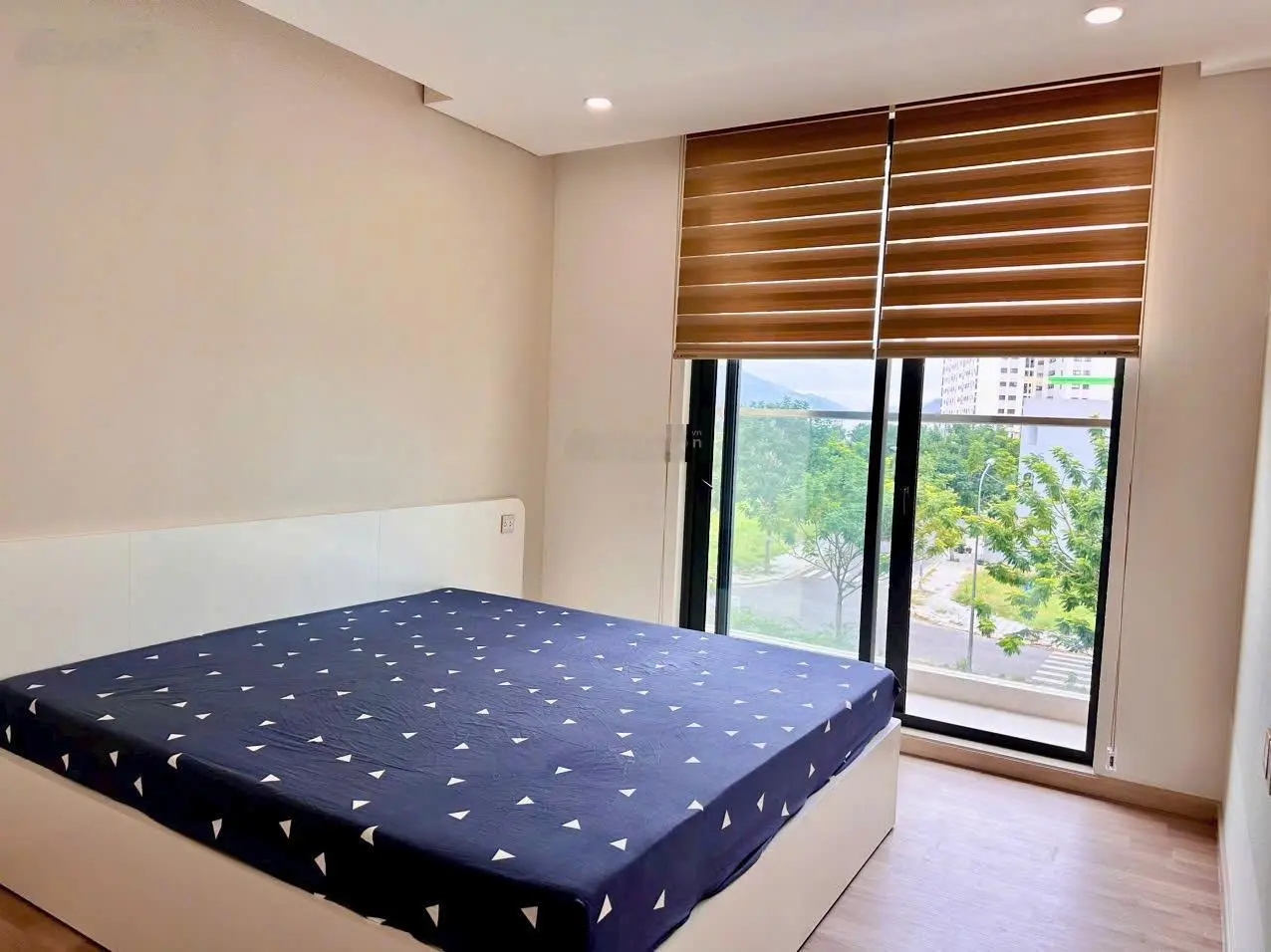 Chủ nhà cần bán nhanh căn hộ 2 phòng ngủ ở CT1 Luxury Phước Long Nha Trang