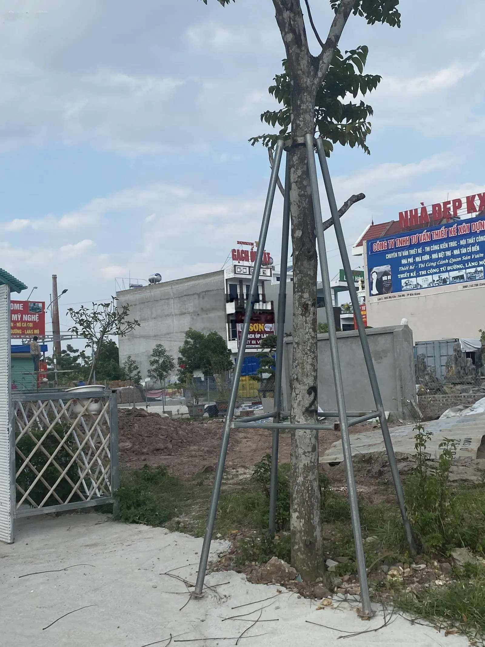Mảnh đất cực đẹp- tiện ích xung quanh ,giá hợp lý - dt 79m mt5 giá 2.9 tỷ đường thân nhân trung