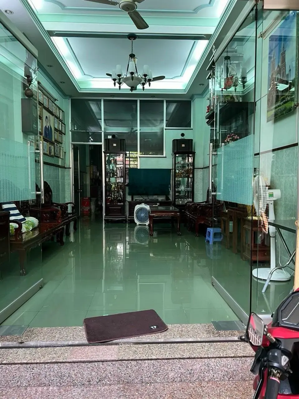 Bán nhà mặt tiền đường Nguyễn Trường Tộ, Phường Tân Thành. (DT: 4x18.5m 4 tầng). Giá: 10.5 tỷ