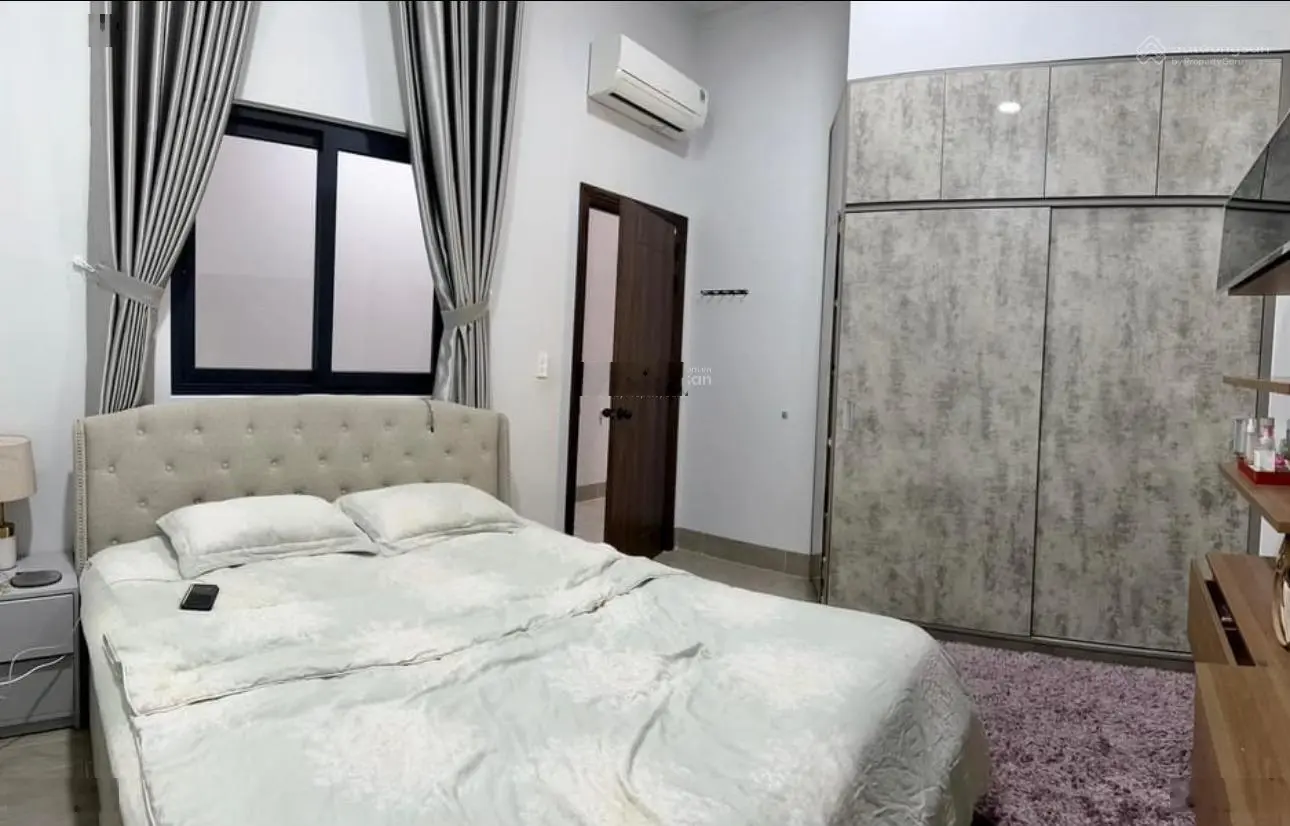 Chính chủ cần bán nhà 3 phòng ngủ, xây dựng kiên cố, thiết kế hiện đại, nội thất cao cấp