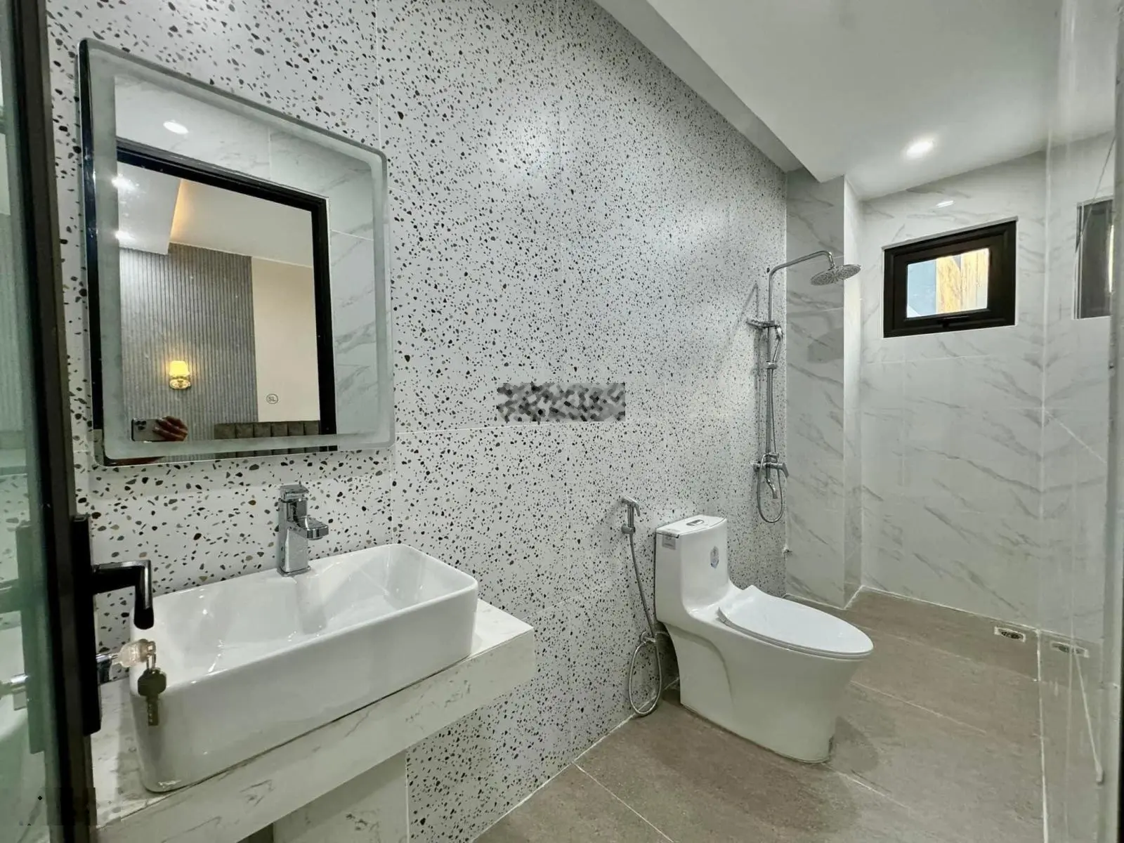 Bán nhà riêng tại Lý Thường Kiệt, 48 m2, giá cực chất, đẹp, nhiều tiện ích.Giá 2,1 tỷ
