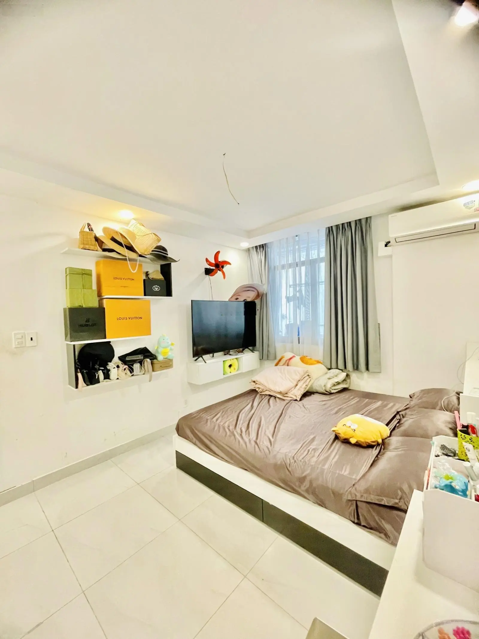 Bán nhà biệt thự phường 17, Quận Bình Thạnh, DT: 8 x 18m, nở hậu đẹp, giá: 28 tỷ