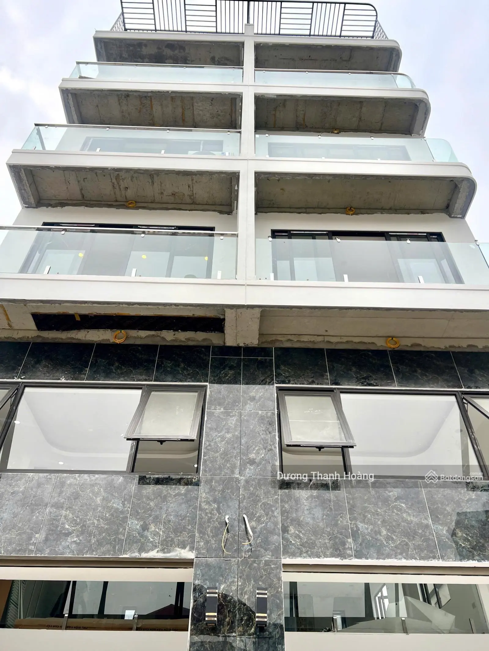 Nhà Thạch Bàn 60m2 x 6 tầng full nội thất, lô góc đường ô tô, tương lai mở đường quy hoạch 13m