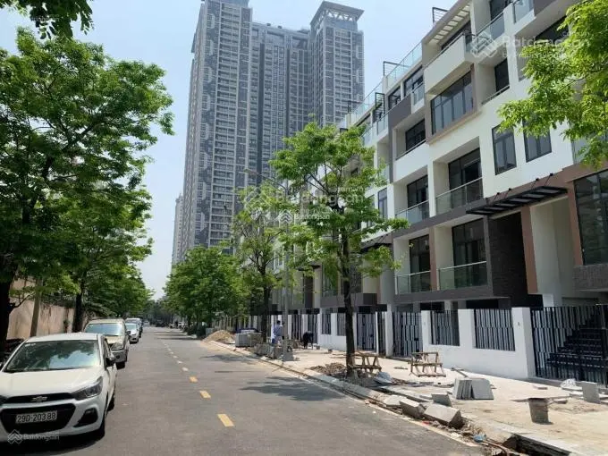Bán biệt thự Viglacera khu BT1 biệt thự sân vườn - sát đường Lê Quang Đạo kéo dài hót 0989 031 ***