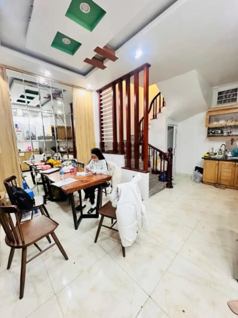 Cần bán gấp nhà đẹp xuân đỉnh ở ngay - gần ô tô ngõ rộng sáng thoáng - nhà 5 tầng -dt 30m giá 6,58