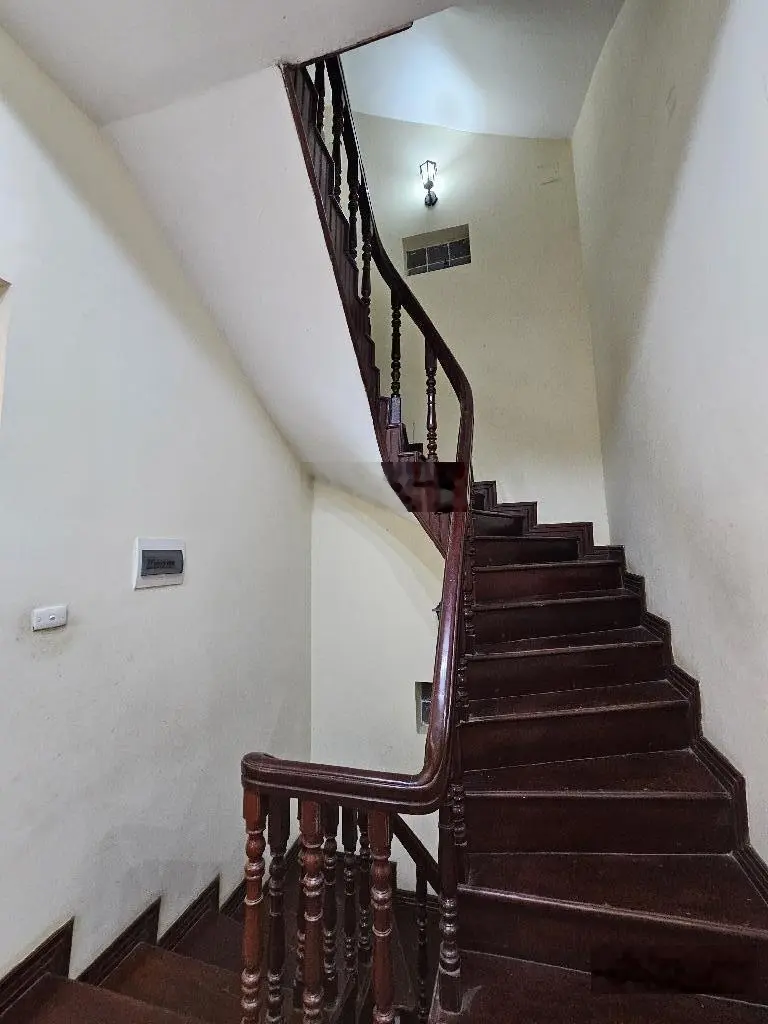 Bán biệt thự - lạc long quân - tây hồ - gara ô tô vào nhà - 15m ra phố - sát hồ tây - ngõ thông