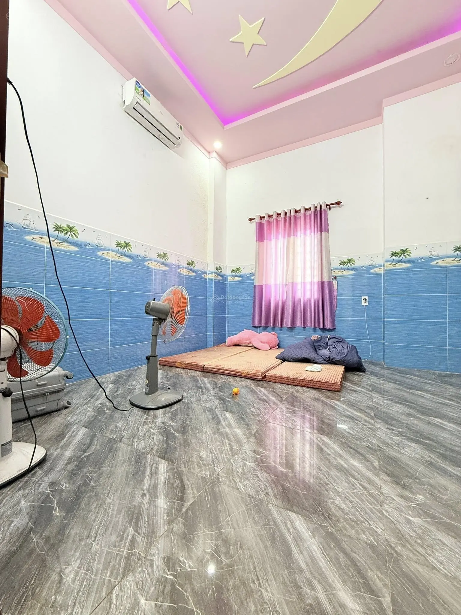 Bán nhà trệt lầu giá rẻ KDC gần ngã tư Chiêu Liêu, Dĩ An