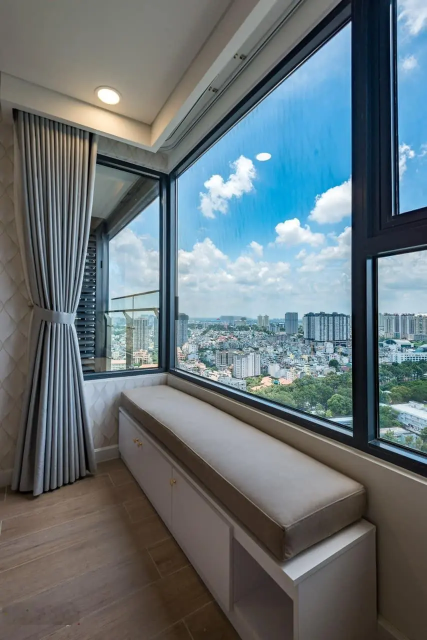 Cần bán chung cư VaLeo - Tân Phú. DT: 76m2, 2PN. Giá tốt: 3.3 tỷ. LH: 0904 715 ***, Quyền. Có sổ