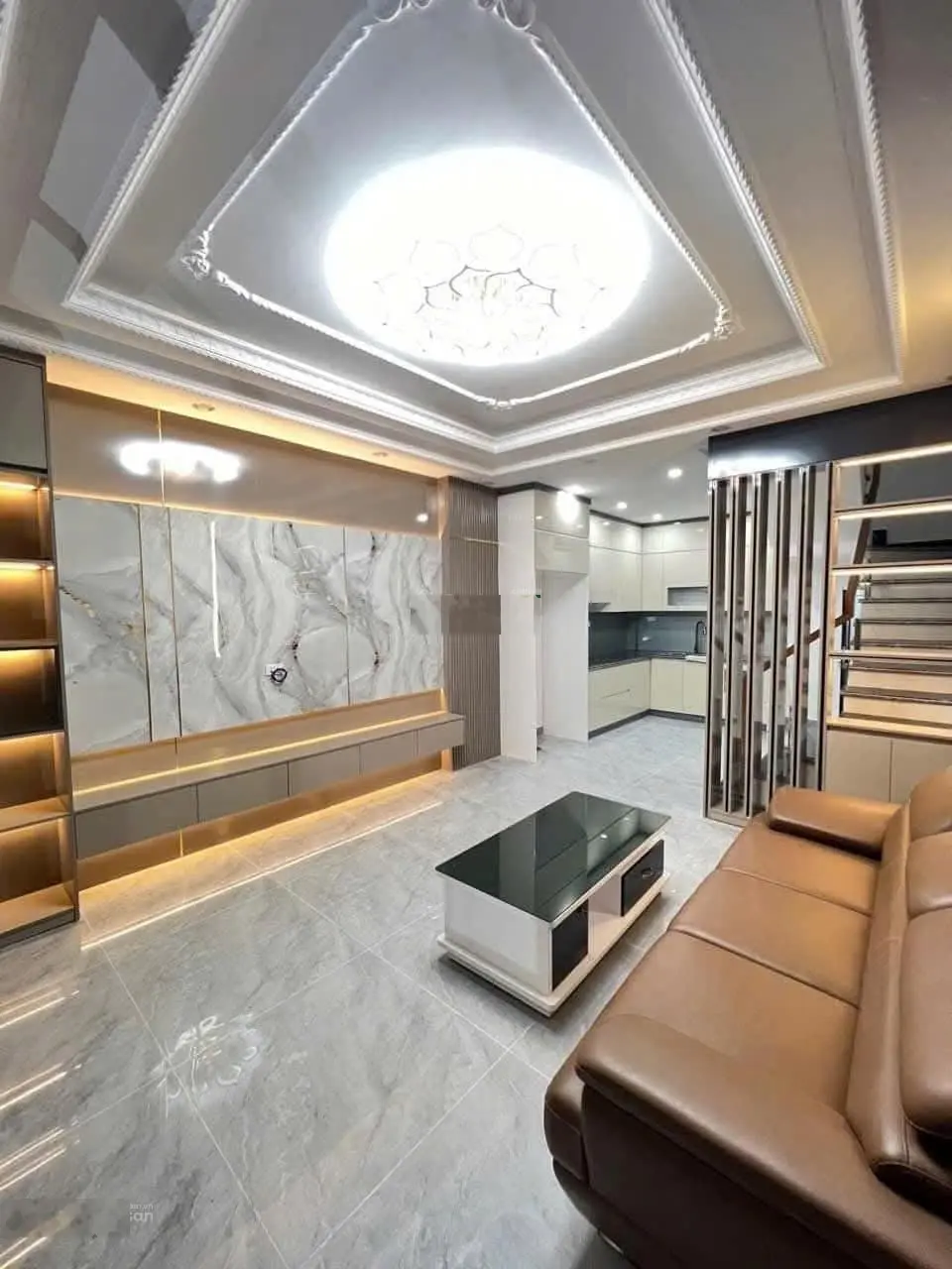 Chính chủ cần bán Miếu Hai Xã thông ra Hồ Sen. * Giá: 3.55 tỷ (thoả thuận) DT = 48m2 x 4 T