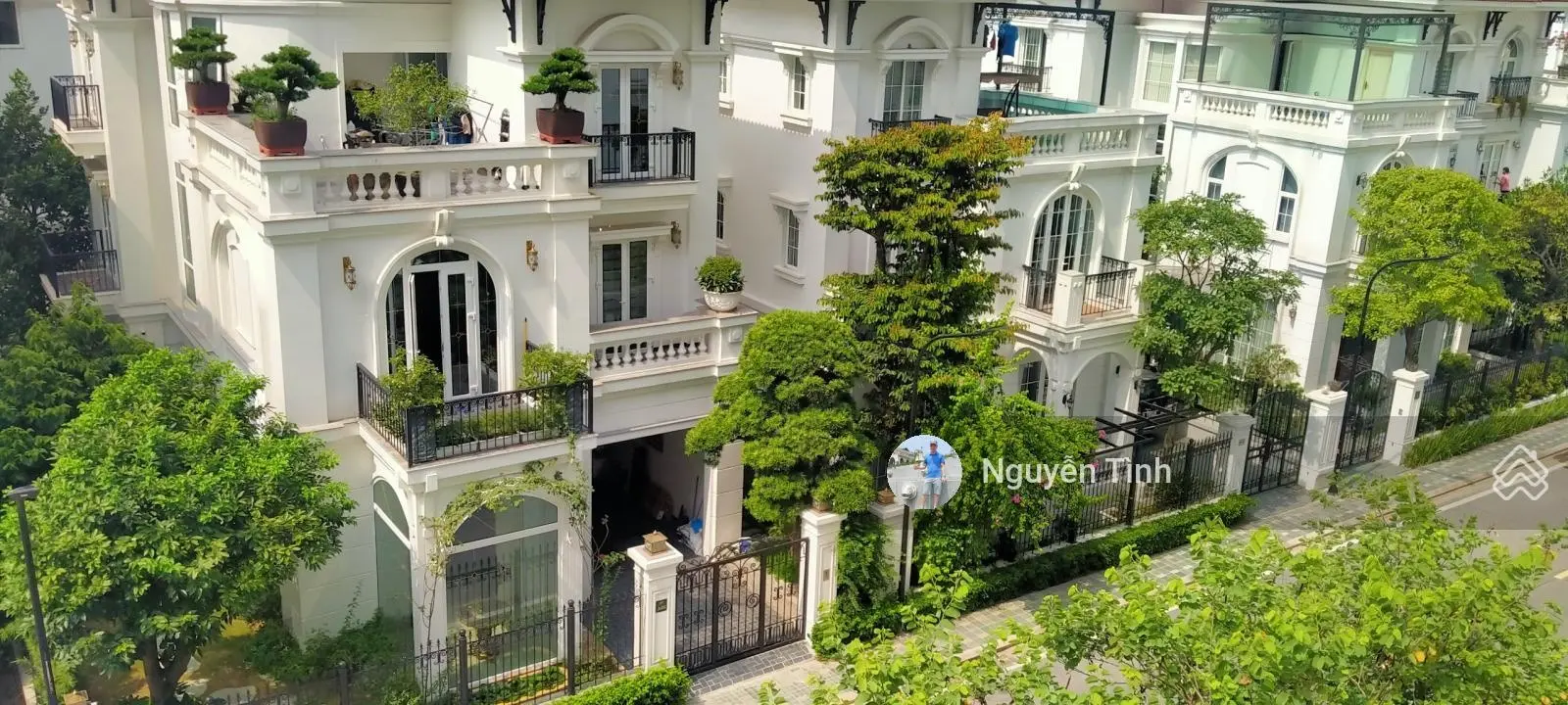 Chính chủ bán biệt thự Embassy Garden mặt đường Xuân Tảo 226m2 mặt tiền 12m, kd hay ở đều được