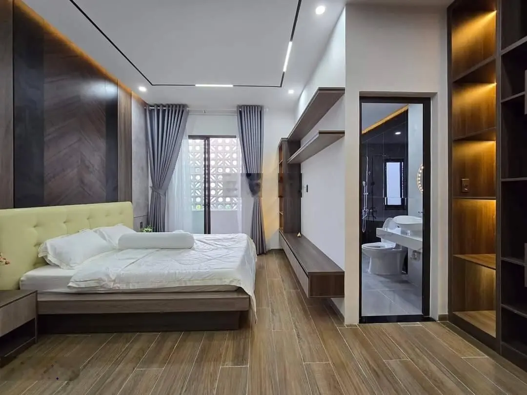 Bán nhà 3 tầng mặt tiền Phú Thạnh 10, Sát Biển, Trung tâm quận Liên Chiểu