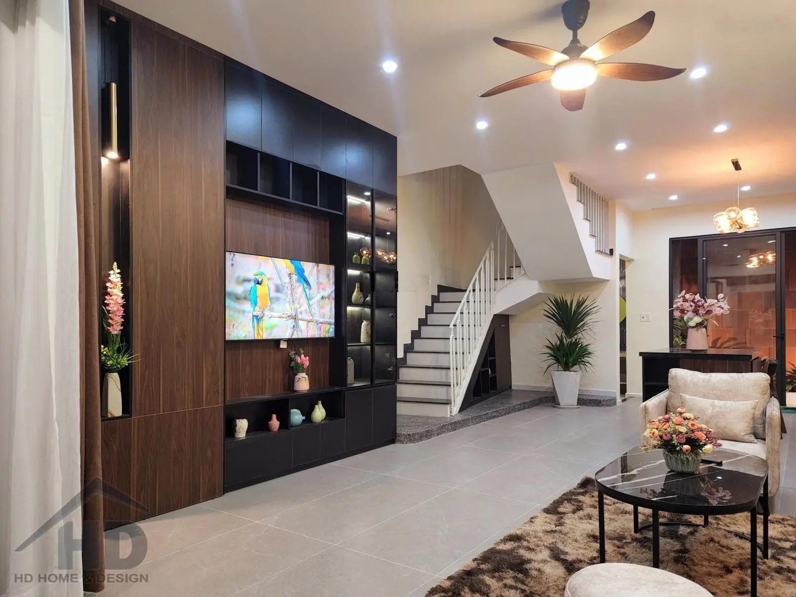 Bán nhà 3 tầng full nội thất kiệt đường Âu Cơ, gần chợ Hoà Khánh, Đà Nẵng