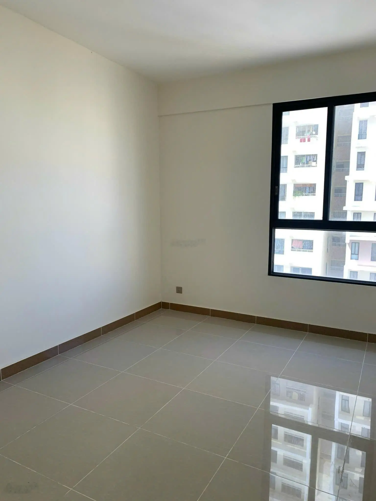 Bán căn hộ 161m2 3pn/4wc giá cực rẻ chỉ 2 tỷ 850 tại era town đức khải quận 7