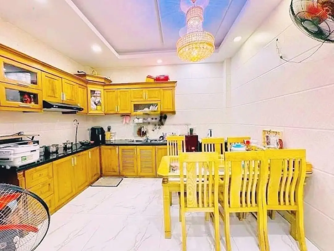 Bán nhà 2 tầng hoàn công, hẻm xe hơi cạnh Đại học Công Thương HCM, DT: 69m2 nở hậu, nhỉnh 5tỷ