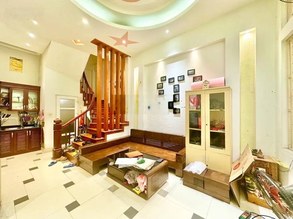 Bán Nhà Nguyễn Khang Cầu Giấy 35m-MT4m Ngõ Rộng , Gần Phố Ô Tô Tránh , Phân Lô Kinh Doanh Thông