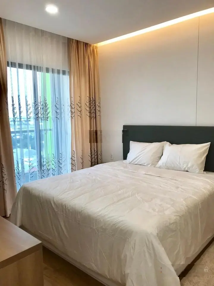 Bán gấp Republic Plaza 77m2 2PN căn góc - view sân bay. LH: 0906 662 ***