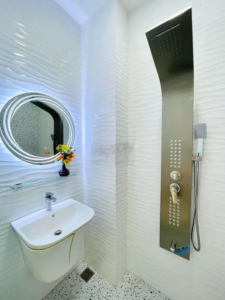 (BÌNH TÂN)BÁN GẤP NHÀ 3 LẦU, KẾT CẤU HIỆN ĐẠI, SHR, GIÁ 2,690 TỶ TL