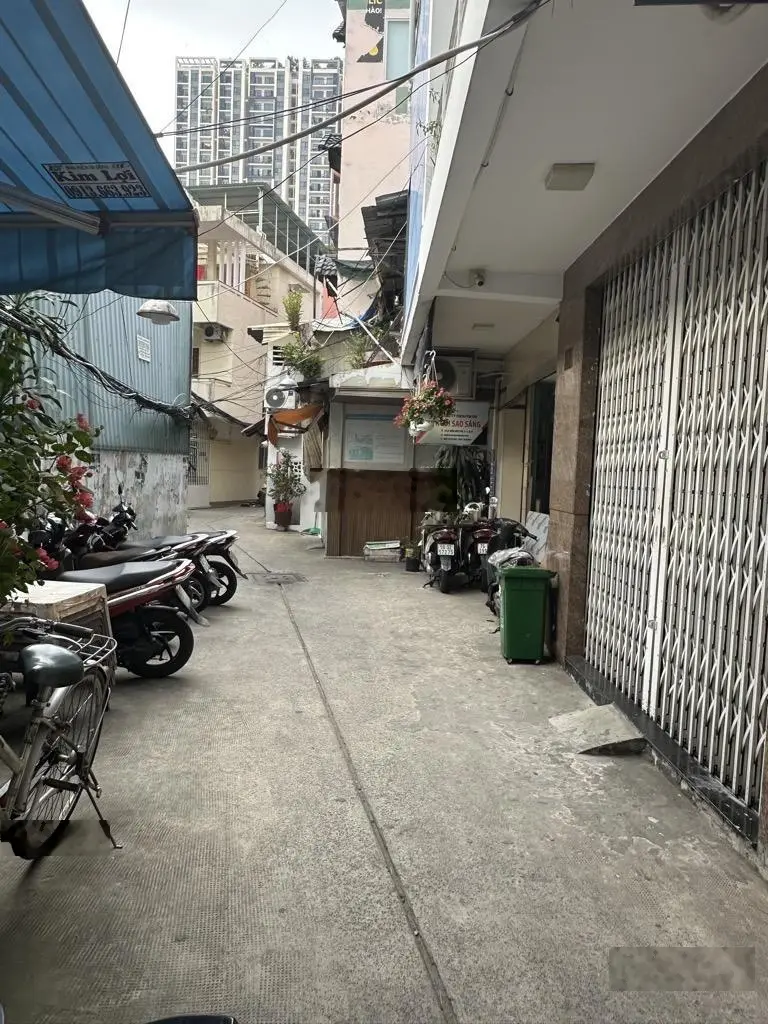 Quá rẻ, quá hời trung tâm Quận 10 cách vòng xoay Dân chủ 4 phút 5 tầng BTCT chỉ có 5,3 tỷ