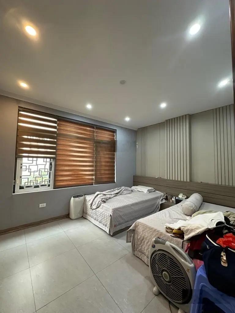 Hiếm, Bán Nhà Võng Thị, View Hồ Tây - Ngõ Thông - Ô Tô - Thang Máy - KD Đỉnh, 55.6M2, Giá 20,5tỷ