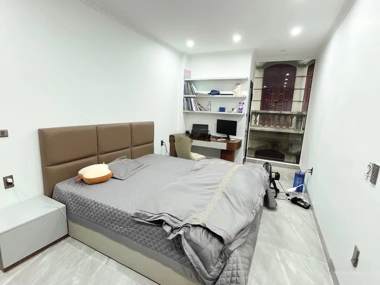 Bán nhà phân lô, thang máy, ô tô tránh Phạm Tuấn Tài 80m 8 tầng MT 6.5m 26 tỷ