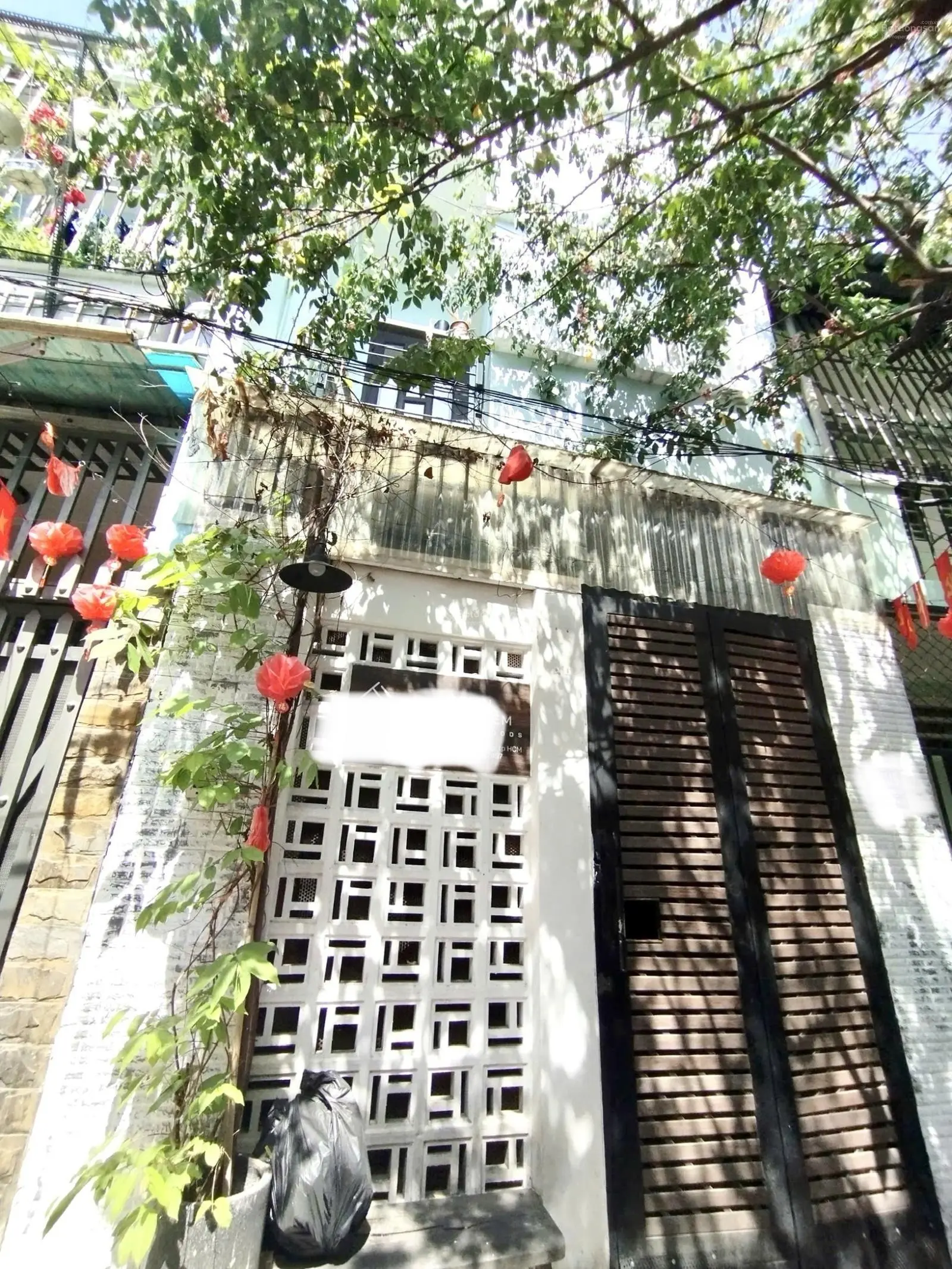 Nhà đẹp - 4 tầng - hẽm xe hơi thông - phú nhuận